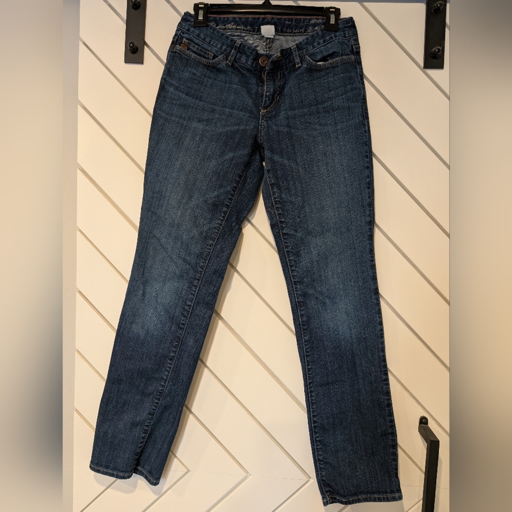 Eddie Bauer Curvy Fit Slim Straight Jeans Size 4